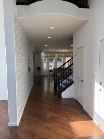 2049 Jordan Avenue, Clovis, CA 93611