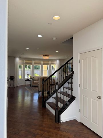 2049 Jordan Avenue, Clovis, CA 93611