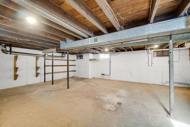 2733 Vermillion Street, Lake Station, IN 46405