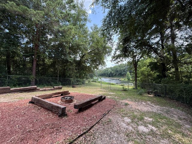100 Overview Drive, Crestview, FL 32539