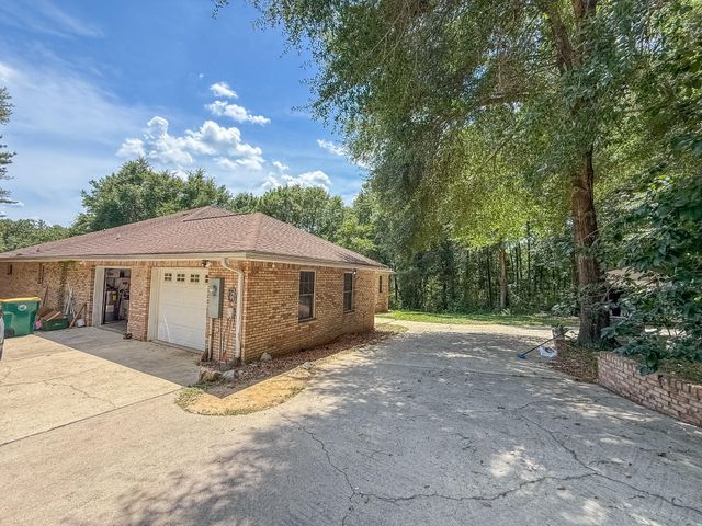 100 Overview Drive, Crestview, FL 32539