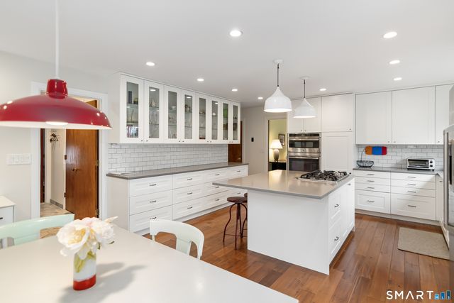 1 Brightfield Lane, Westport, CT 06880