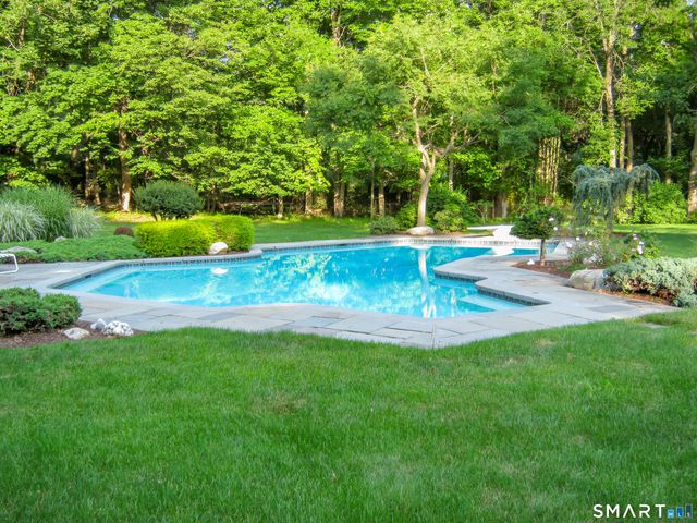 1 Brightfield Lane, Westport, CT 06880