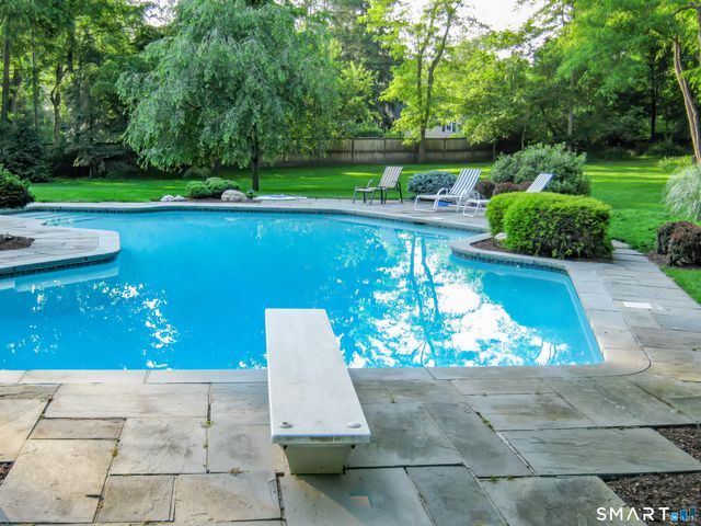 1 Brightfield Lane, Westport, CT 06880