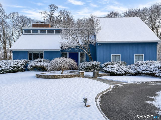 1 Brightfield Lane, Westport, CT 06880