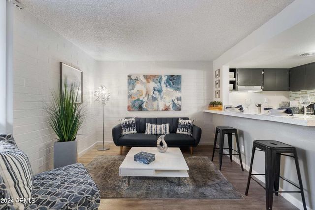 1601 W CAMELBACK Road E10AE, Phoenix, AZ 85015