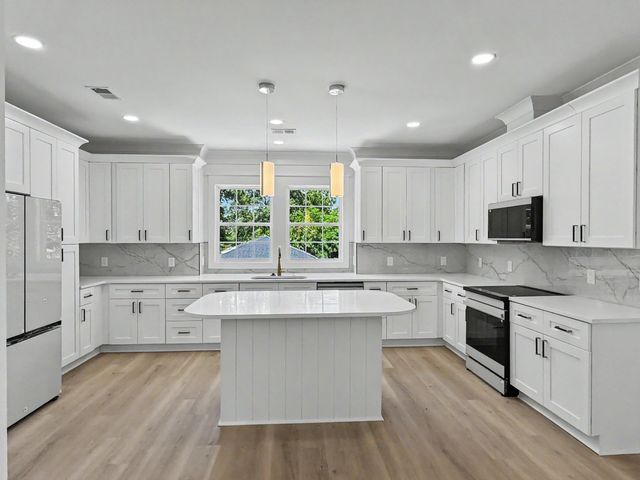 2231 Clinton Street, North Charleston, SC 29405