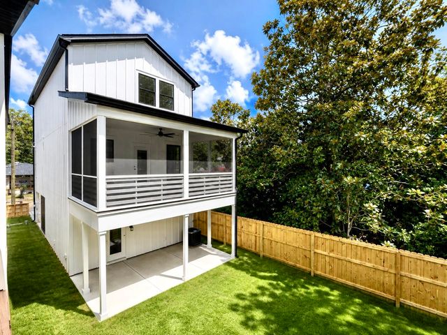2231 Clinton Street, North Charleston, SC 29405