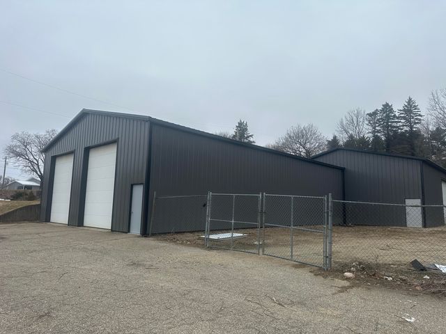 17050 M-86, Three Rivers, MI 49093