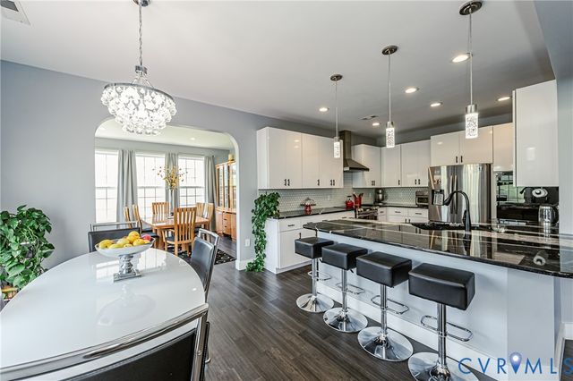13119 Stockleigh Dr, Chester, VA 23831