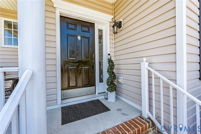13119 Stockleigh Dr, Chester, VA 23831