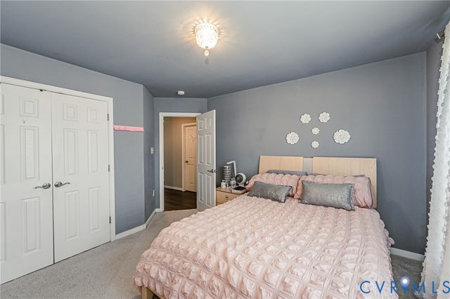 13119 Stockleigh Dr, Chester, VA 23831