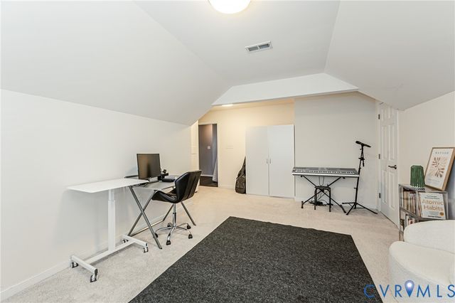13119 Stockleigh Dr, Chester, VA 23831