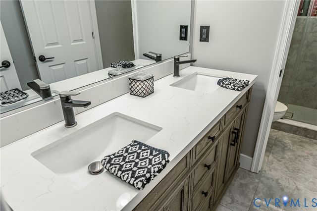 13119 Stockleigh Dr, Chester, VA 23831