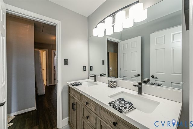 13119 Stockleigh Dr, Chester, VA 23831