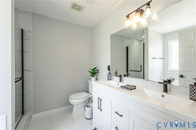 13119 Stockleigh Dr, Chester, VA 23831