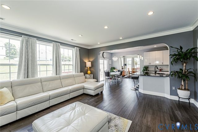 13119 Stockleigh Dr, Chester, VA 23831