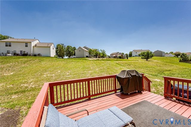 13119 Stockleigh Dr, Chester, VA 23831