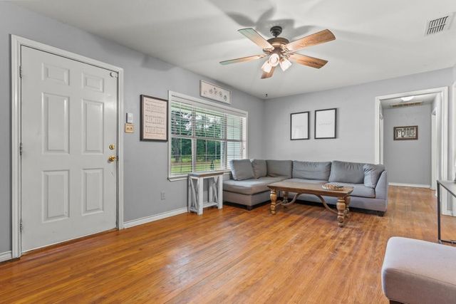 2144 State Highway 155, Gilmer, TX 75645