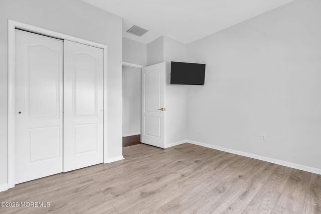 122 Greenlawns Drive, Lakewood, NJ 08701