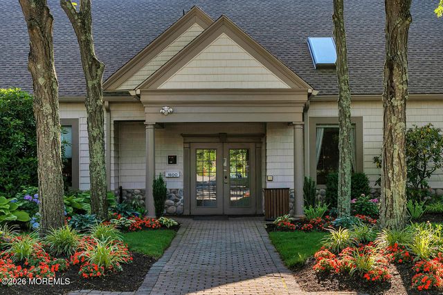 122 Greenlawns Drive, Lakewood, NJ 08701