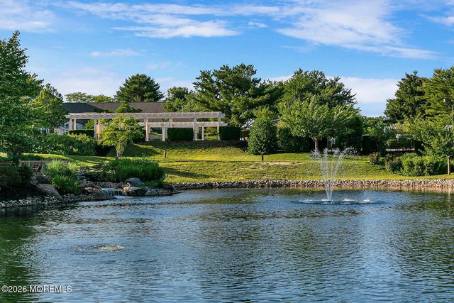 122 Greenlawns Drive, Lakewood, NJ 08701