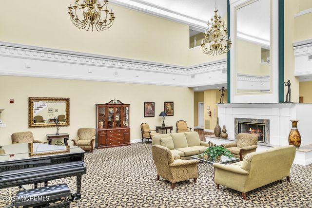 122 Greenlawns Drive, Lakewood, NJ 08701