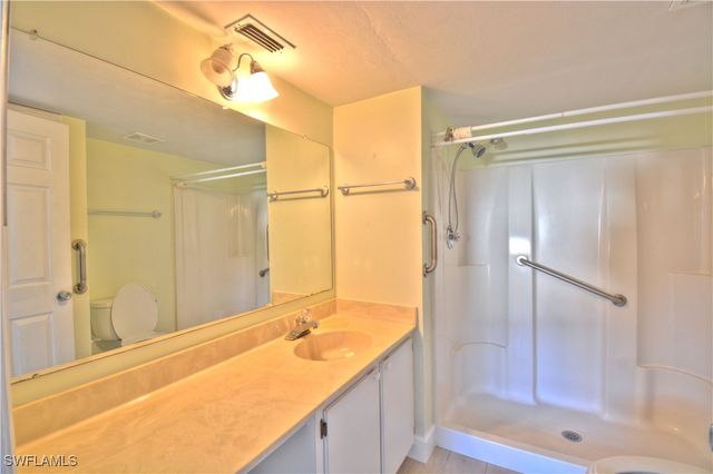 2330 Naples Trace CIR 9-903, Naples, FL 34109