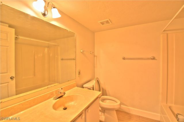 2330 Naples Trace CIR 9-903, Naples, FL 34109