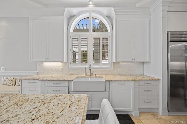 333 E Shore Road, Kings Point, NY 11023