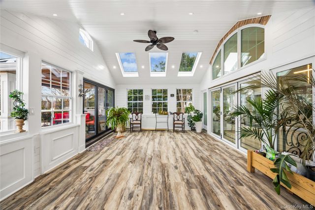 333 E Shore Road, Kings Point, NY 11023