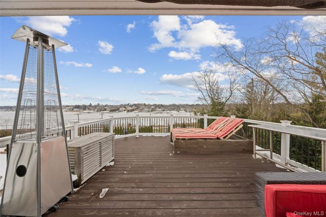 333 E Shore Road, Kings Point, NY 11023