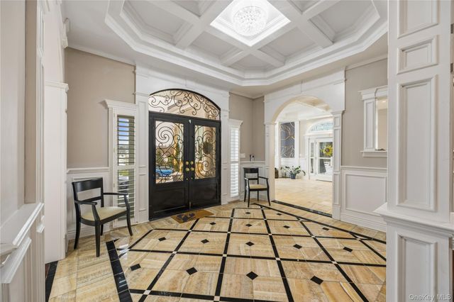 333 E Shore Road, Kings Point, NY 11023