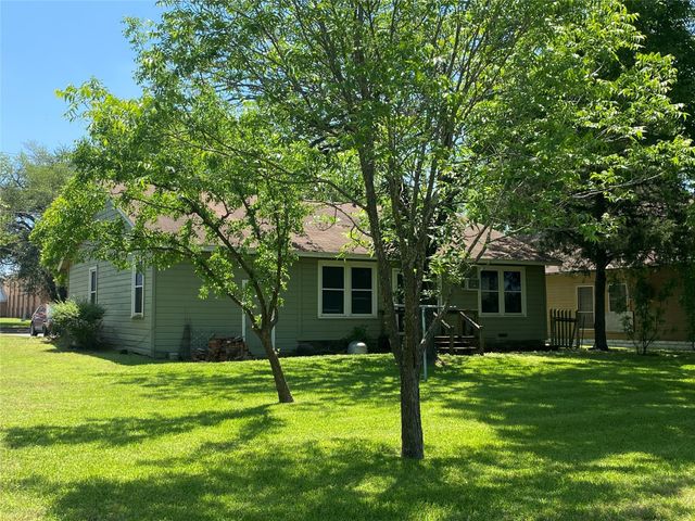 516 S Mckinney Street, Mexia, TX 76667