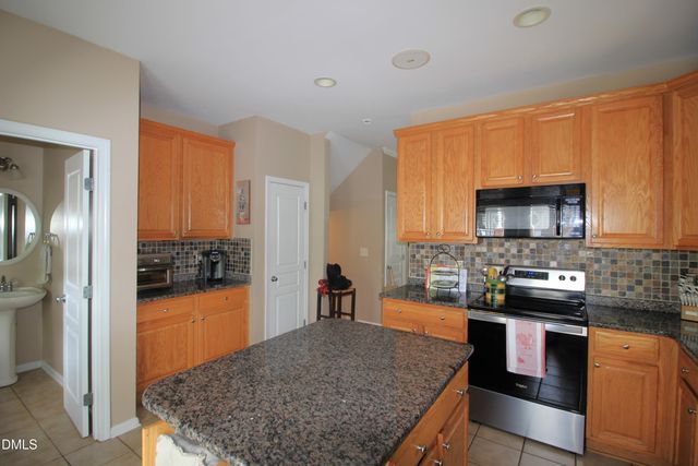 317 Kinellan Lane, Cary, NC 27519