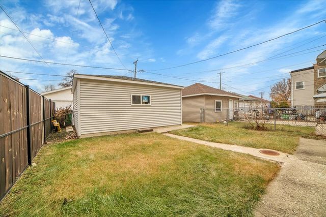 2108 Highland Avenue, Berwyn, IL 60402