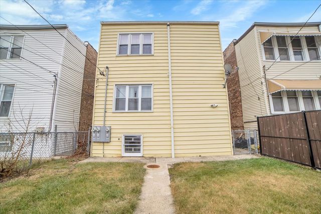 2108 Highland Avenue, Berwyn, IL 60402