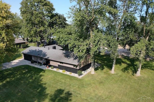 44 N Linwood Beach Road, Fraser Twp, MI 48634