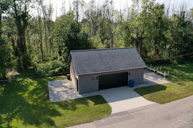 44 N Linwood Beach Road, Fraser Twp, MI 48634