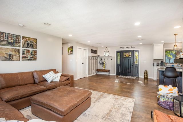 44 N Linwood Beach Road, Fraser Twp, MI 48634