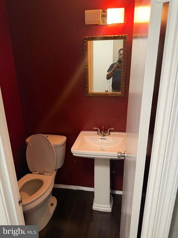 8458 SNOWDEN OAKS PL, Laurel, MD 20708