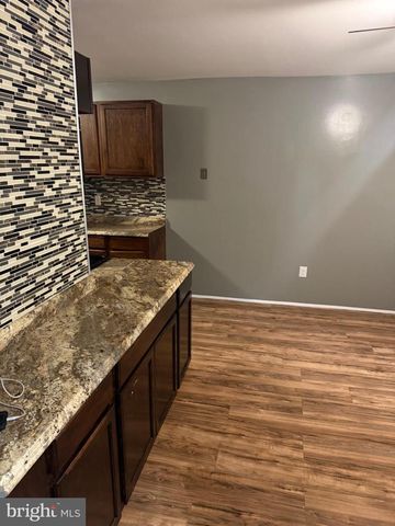 8458 SNOWDEN OAKS PL, Laurel, MD 20708