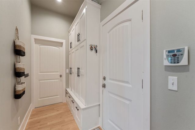 1476 Le Chesnay Drive, Centerton, AR 72719