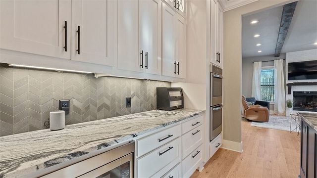 1476 Le Chesnay Drive, Centerton, AR 72719