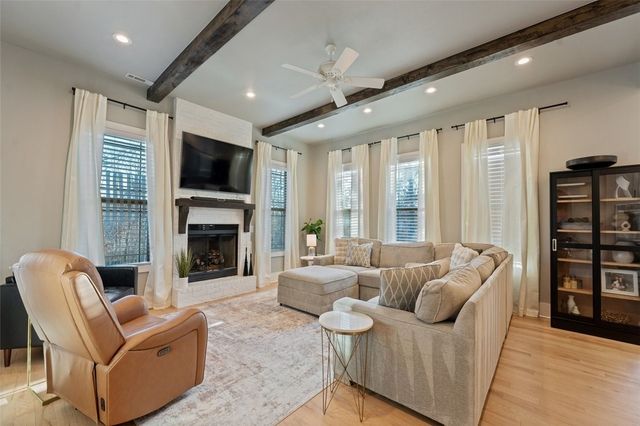 1476 Le Chesnay Drive, Centerton, AR 72719