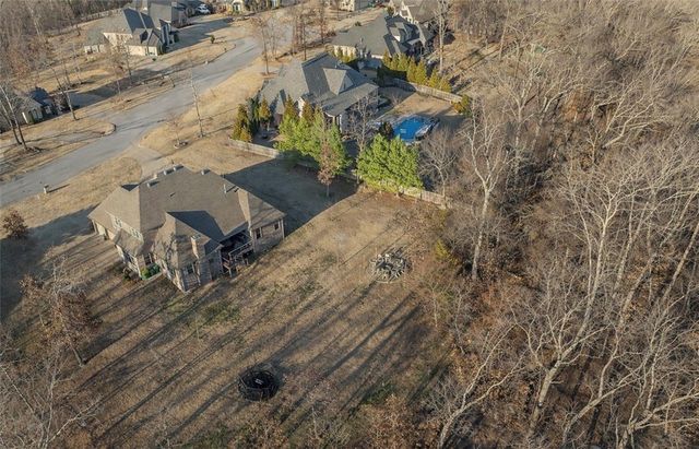 1476 Le Chesnay Drive, Centerton, AR 72719