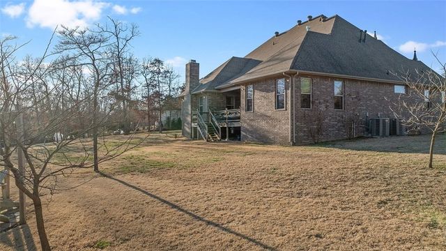 1476 Le Chesnay Drive, Centerton, AR 72719