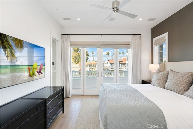 708 Heliotrope Avenue, Corona Del Mar, CA 92625