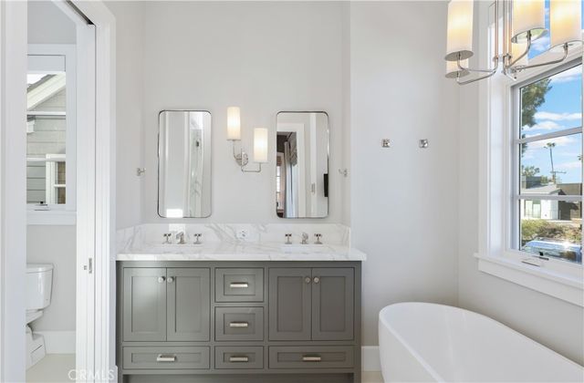 708 Heliotrope Avenue, Corona Del Mar, CA 92625