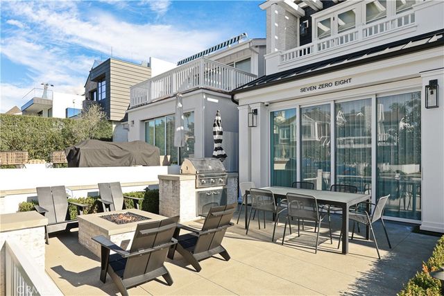 708 Heliotrope Avenue, Corona Del Mar, CA 92625